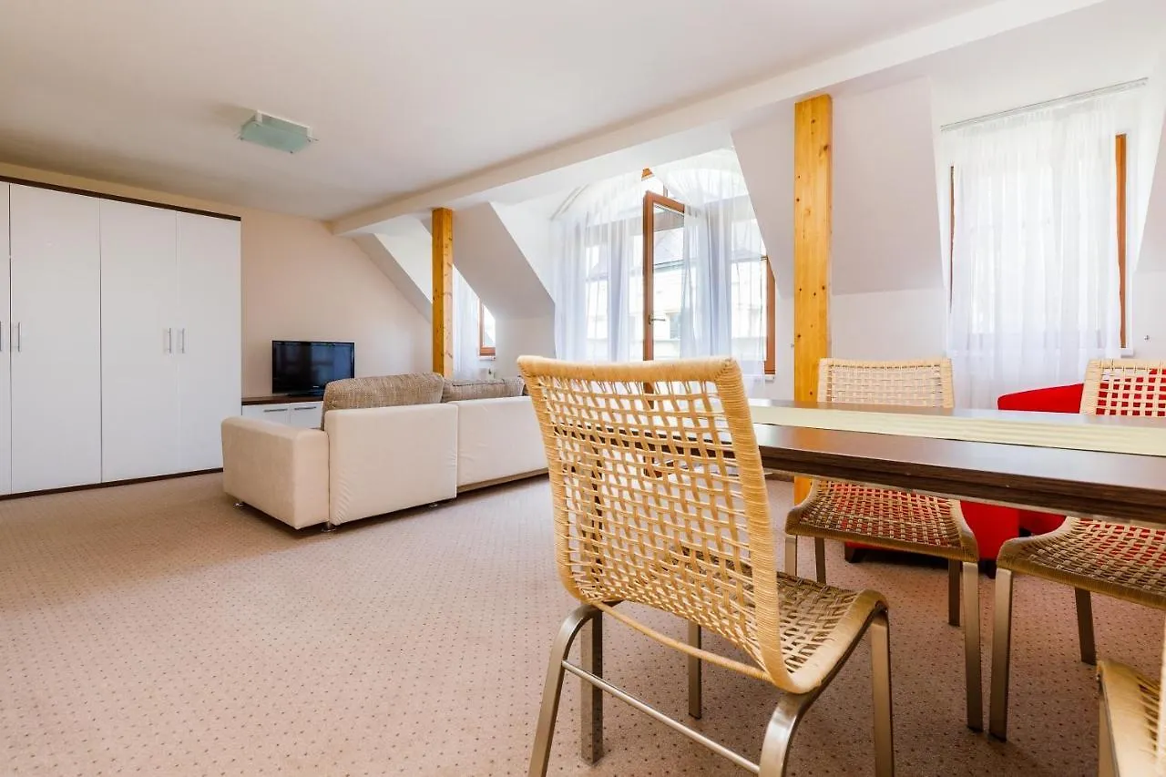 Apartmany U Divadla Karlovy Vary Aparthotel