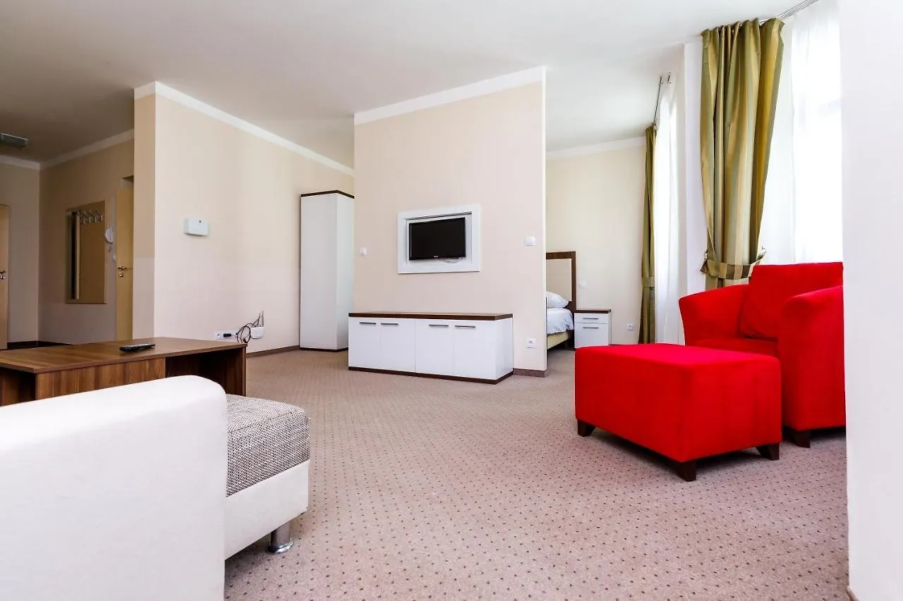 Apartmany U Divadla Karlovy Vary Aparthotel