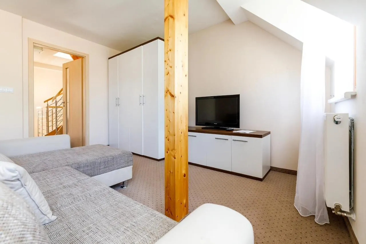 Apartmany U Divadla Karlovy Vary Czech Republic