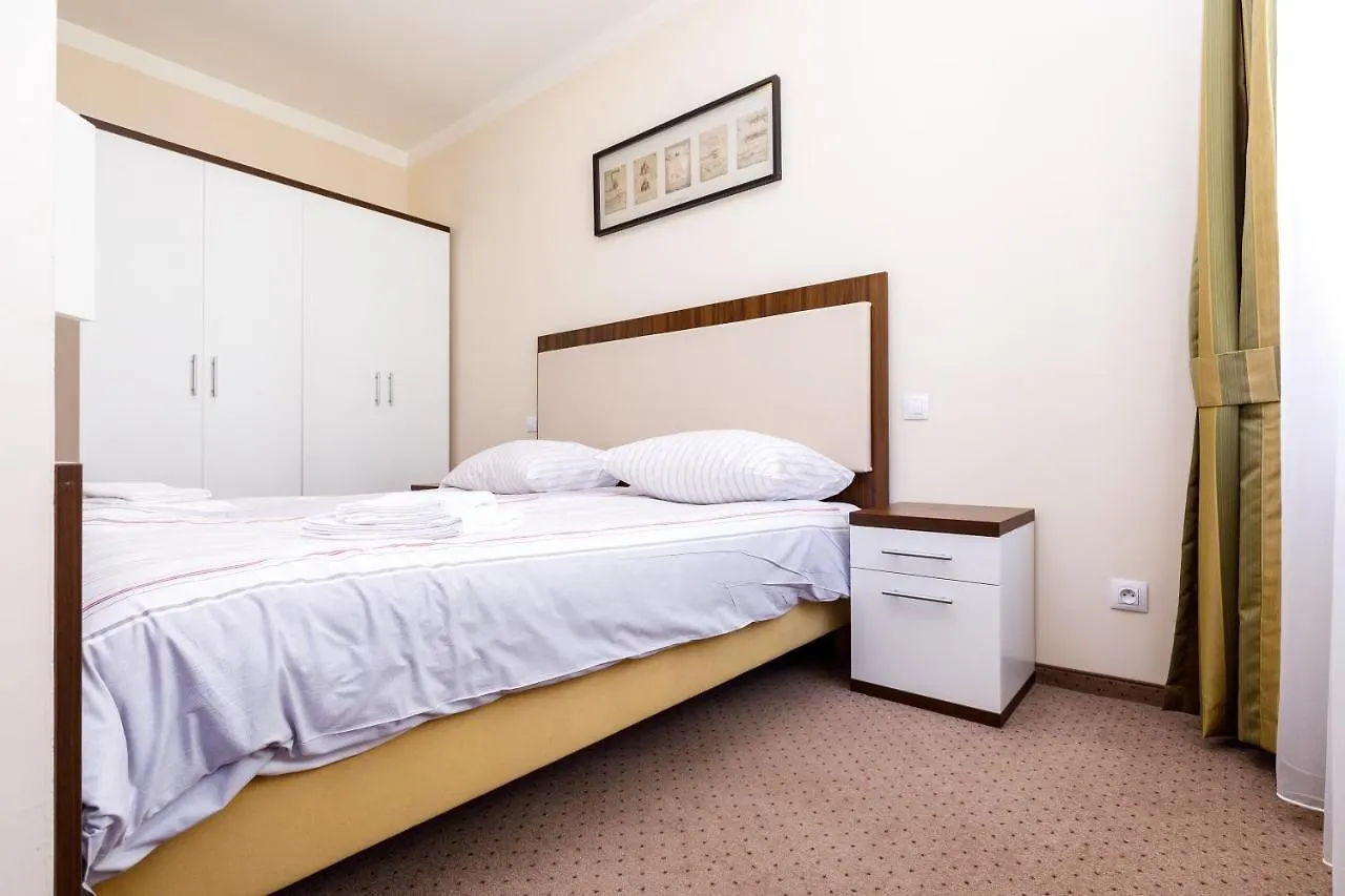 Apartmany U Divadla Karlovy Vary Czech Republic