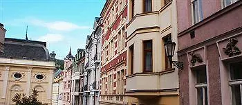 Apartmany U Divadla Karlovy Vary 4*,